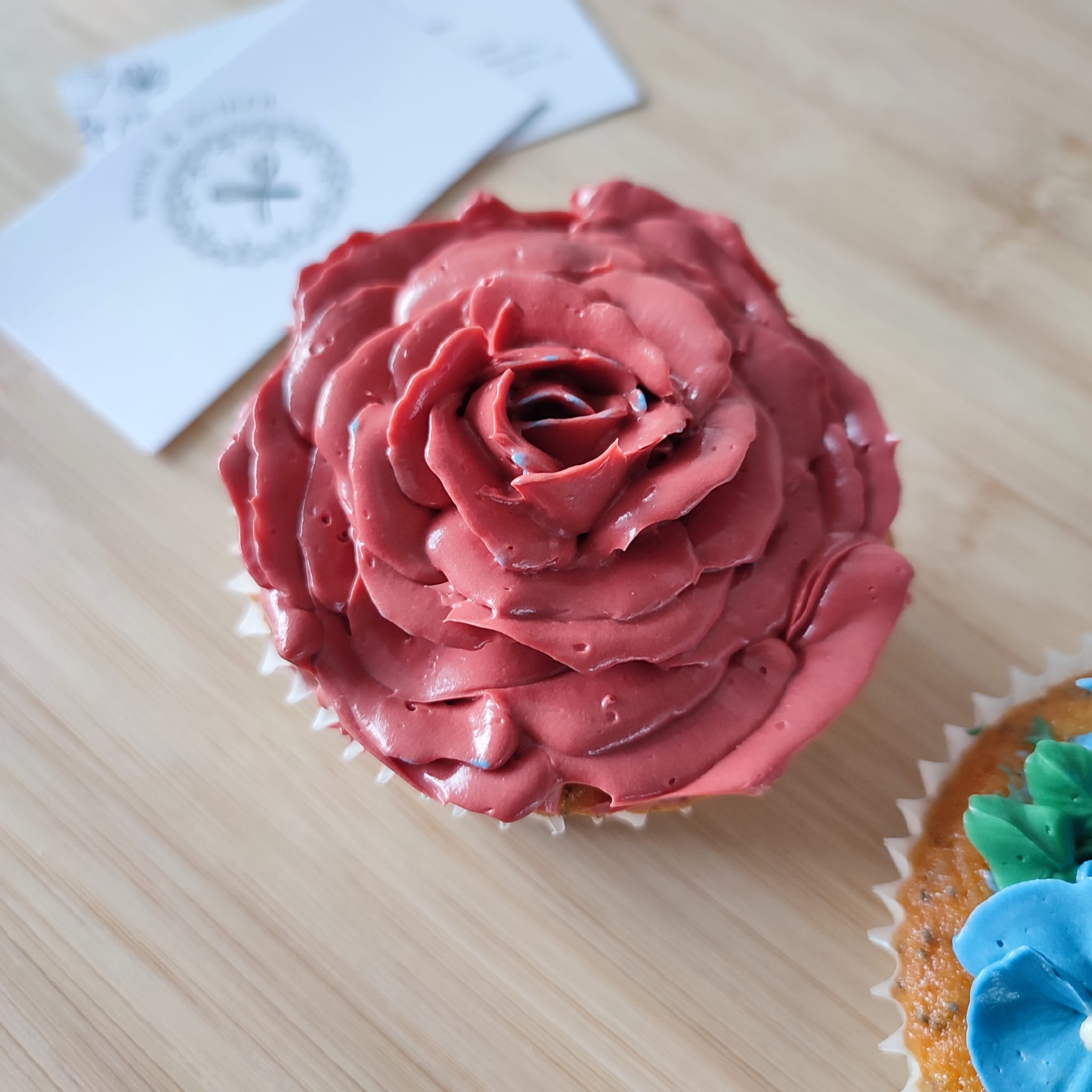 Floral themed cupcake (Rose)